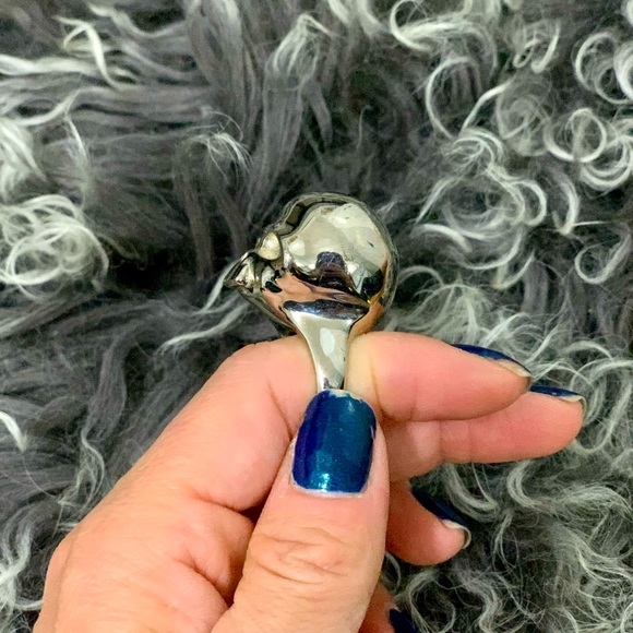 Acne studios Skull ring. Size 7 - Picture 3 of 4